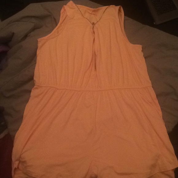 Romper - Picture 1 of 3